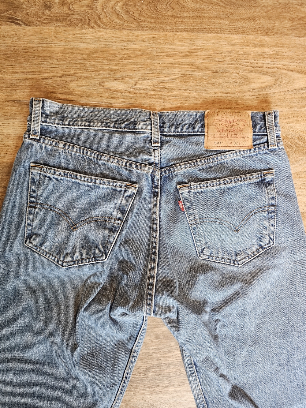 🔥Vintage Y2K Levi's 501 Jeans 32x33 Button Fly Made in Colombia 06/00 Tag 32x36 - Picture 7 of 16
